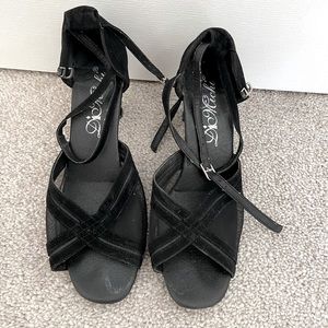 DiMichi Size 6 Black Strappy High Heels